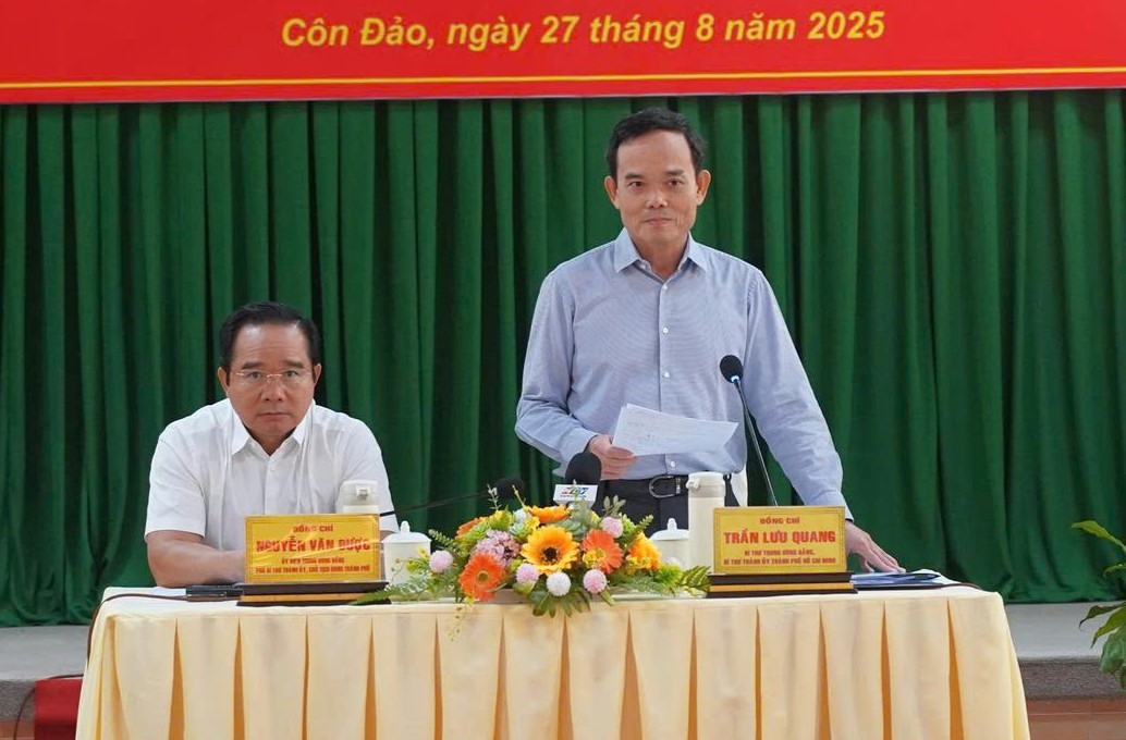 Ho Chi Minh City Party Secretary Tran Luu Quang spoke at the meeting. Photo: Khanh Nam