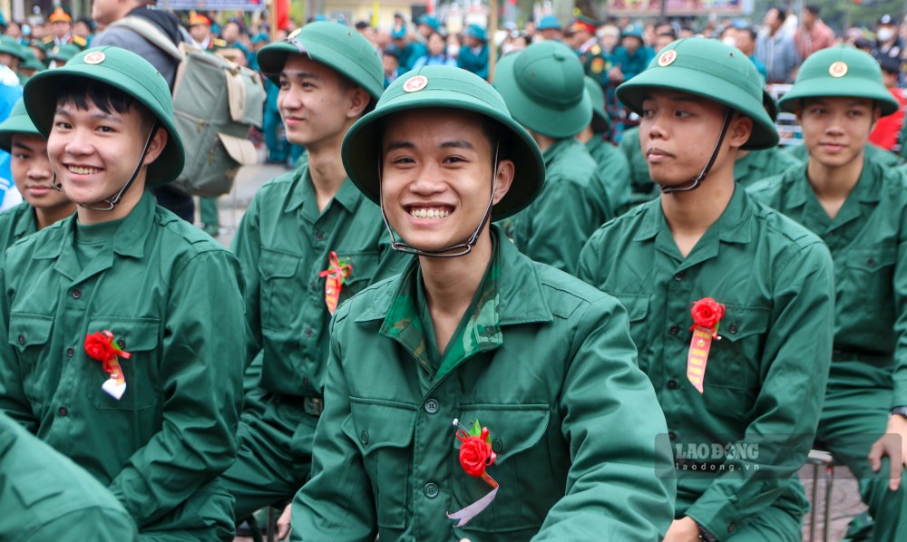 Hue summarizes military recruitment work in 2025. Photo: Nguyen Luan
