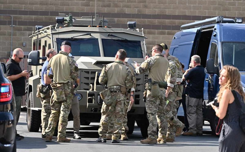 Law enforcement near the scene of the shootout at Annunciation School, August 27, 2025. Photo: AFP