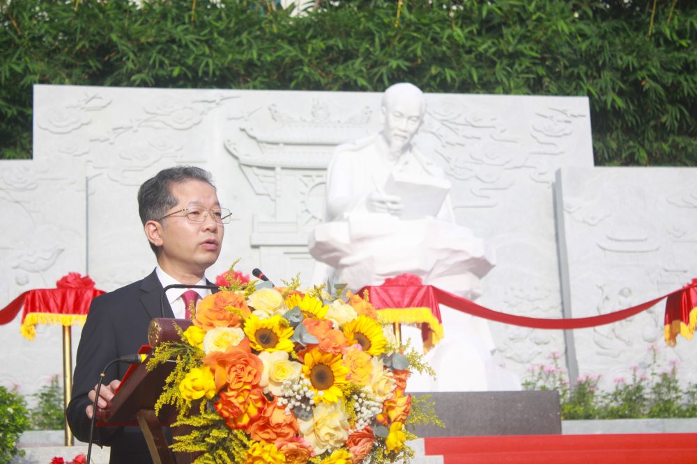 Ong Nguyen Van Quang – Bi thu Thanh uy Da Nang phat bieu tai le khanh thanh Tuong Bac Ho. Anh: Tran Thi