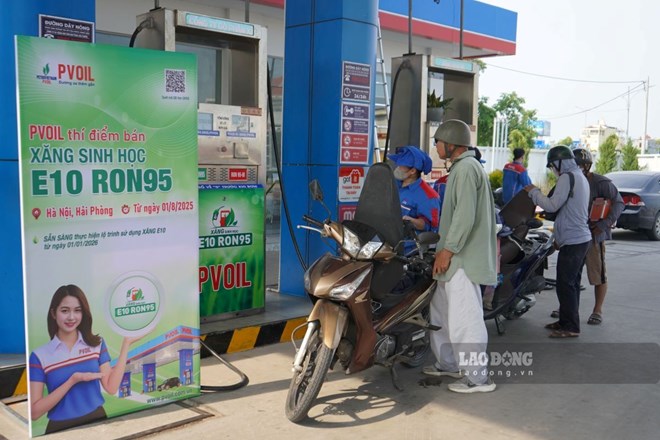 La plupart des gammes de motos au Vietnam sont compatibles avec l'essence bio E10. Photo : Mai Dung.