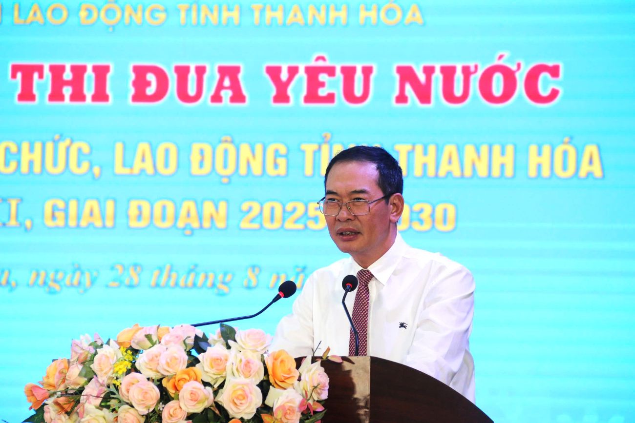 Ong Trinh Tuan Sinh - Pho Bi thu Tinh uy, Chu tich MTTQ Viet Nam tinh Thanh Hoa danh gia cao LDLD tinh Thanh Hoa da to chuc, thuc hien thanh cong nhieu phong trao thi dua dat ket qua cao. Anh: X.H