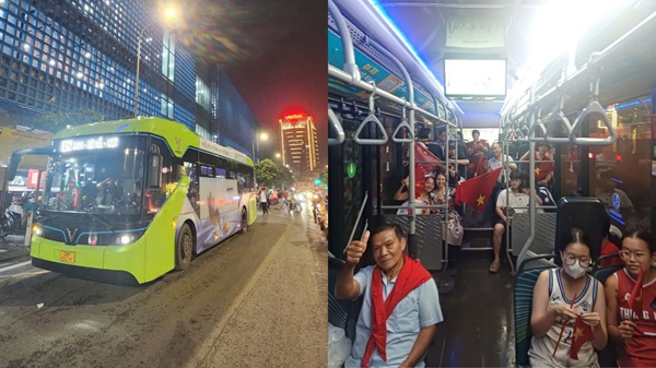 Xe buyt vnaj chuyen nguoi dan sau khi tham du le So duyet A80. Anh: Thai Ho Phuong