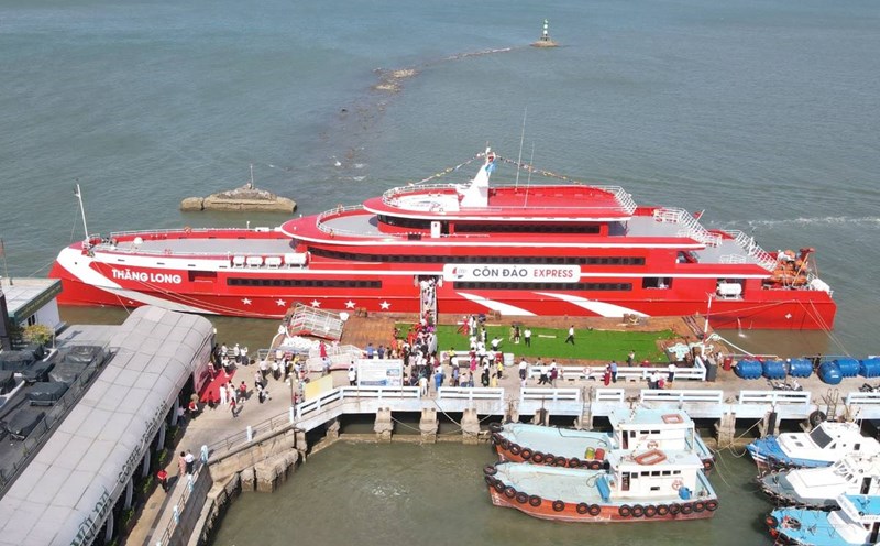 The Thang Long high-speed passenger transport train on the Vung Tau - Con Dao route has been temporarily suspended since September 3. Photo: Thanh An