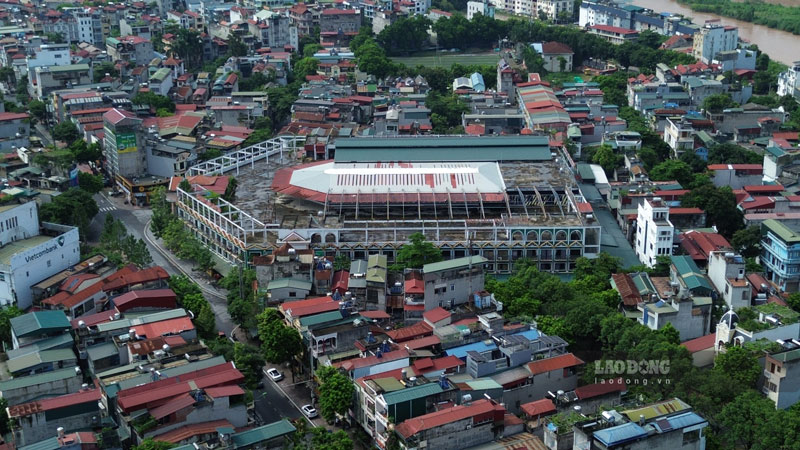 Toan canh Cho du lich Lao Cai sap ban dau gia. Anh: Dinh Dai