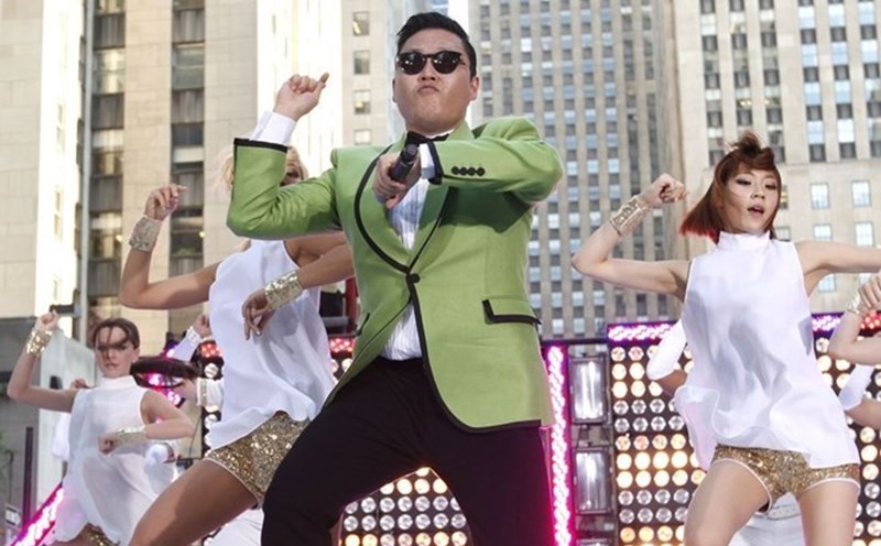 Psy is the owner of the world-famous horse dance. Photo: MV Gangnam style
