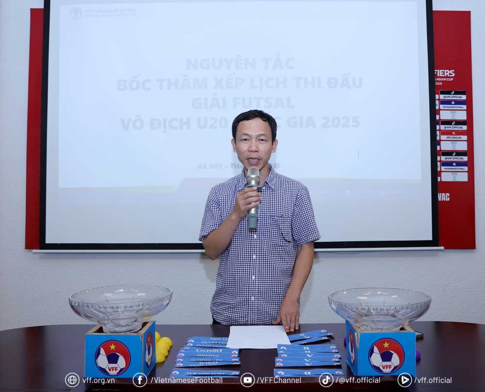 Pho Tong Thu ki VFF Nguyen Minh Chau phat bieu tai le boc tham. Anh: VFF