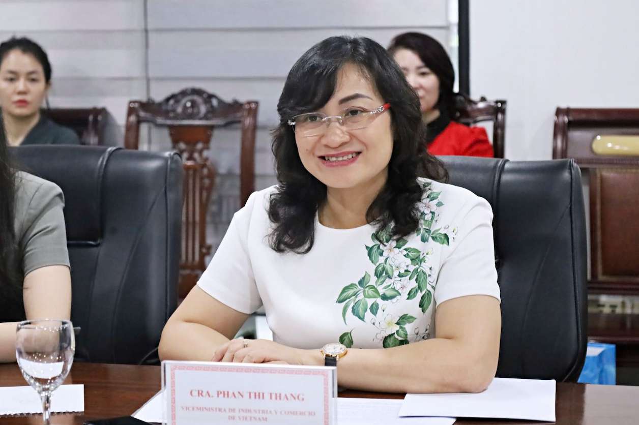 Thu truong Phan Thi Thang khang dinh Viet Nam luon coi trong va uu tien quan he hop tac dac biet voi Cuba. Anh: Bo Cong Thuong