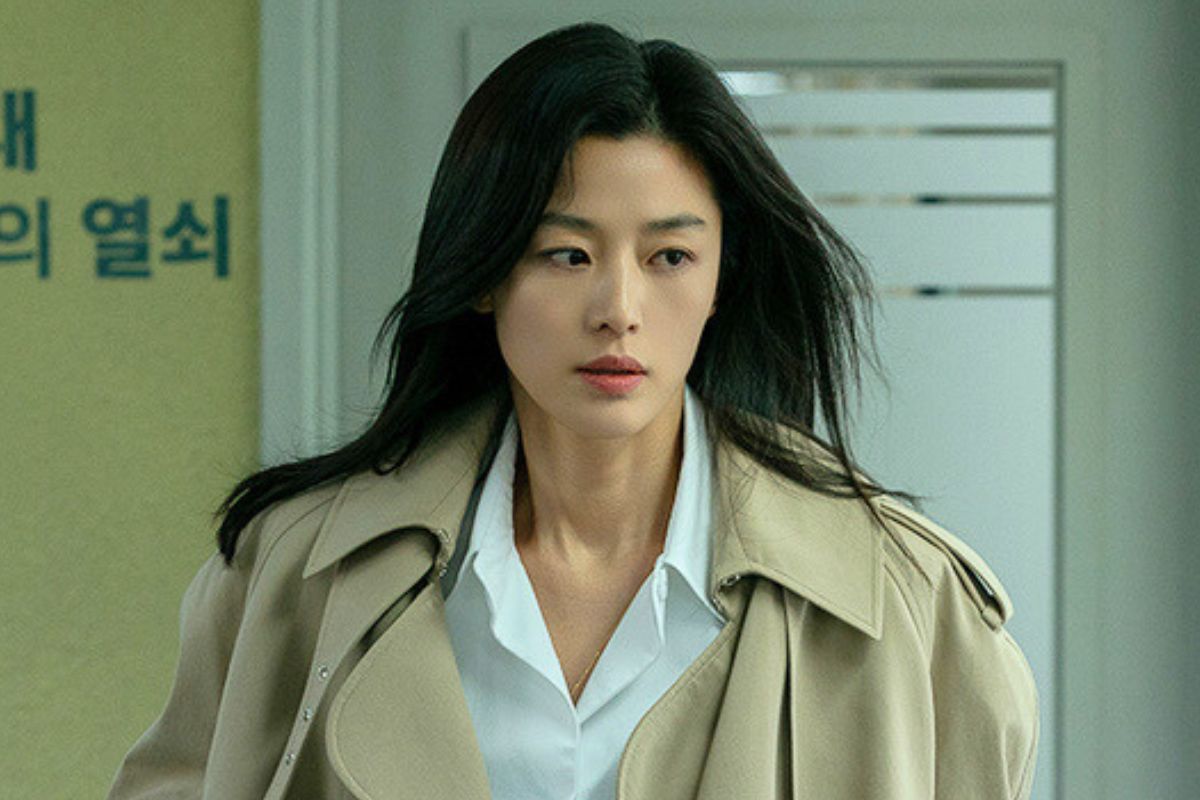 Jun Ji Hyun trong phim “Tempest”. Anh: Nha san xuat