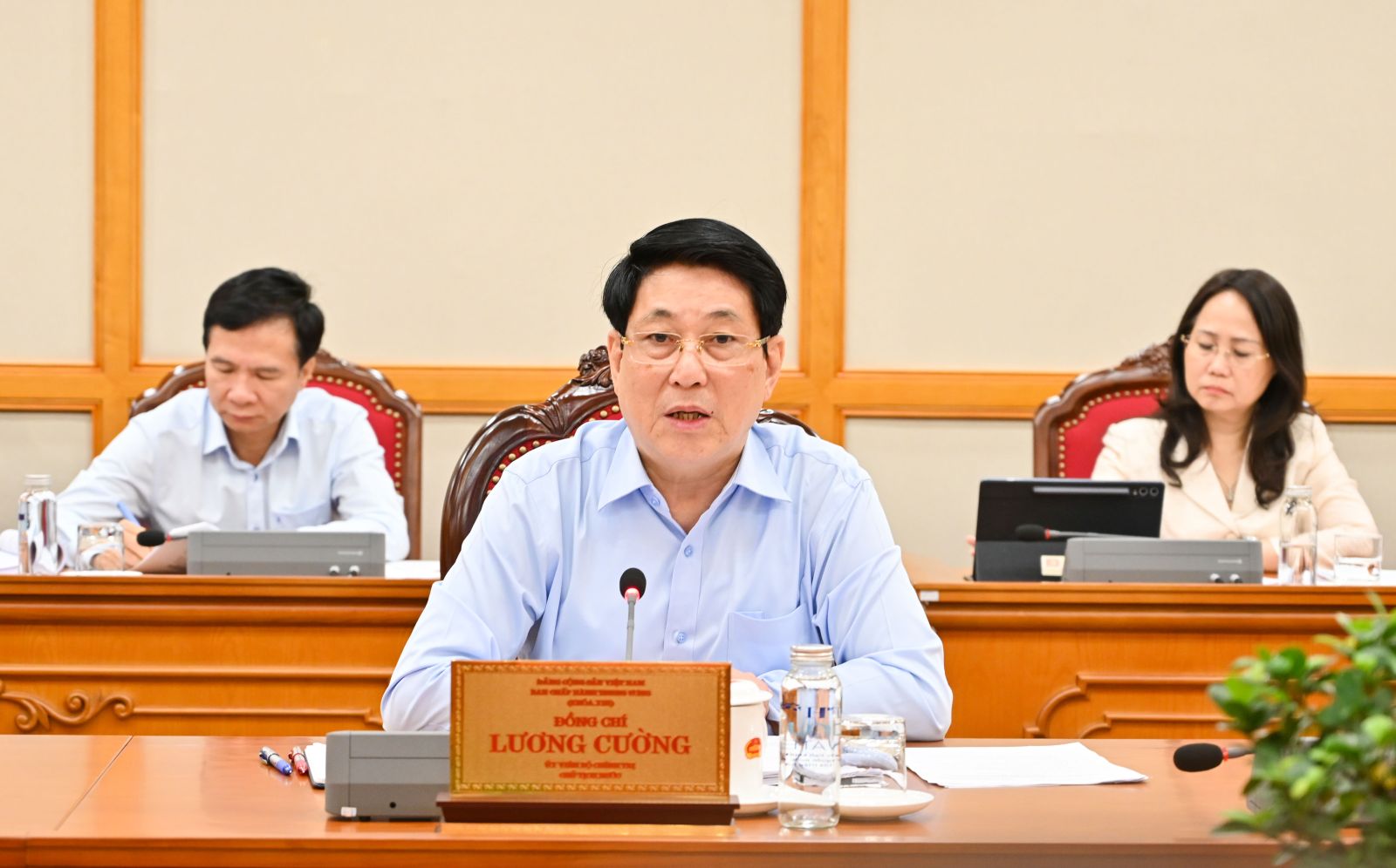 Politburo member and President Luong Cuong spoke at the meeting. Photo: Dangcongsan.vn