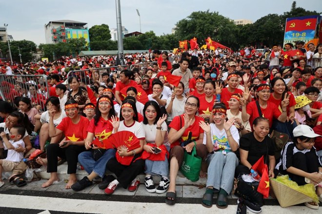 Tặng 100.000 đồng/người cho toàn dân dịp Quốc khánh 2.9