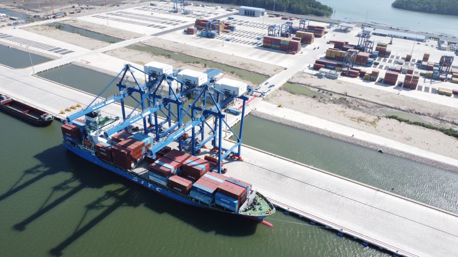 Le port de Phuoc An dans la province de Dong Nai sera le centre du grand port maritime du pays. Photo : HAC