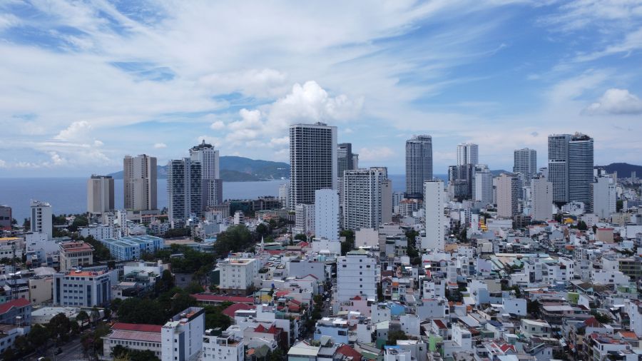 Nha Trang area is the tourism center of Khanh Hoa province with many potential for development in the future. Photo: Huu Long