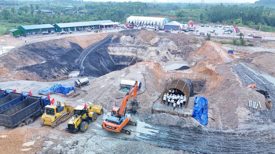 Tan Yen Khu tunnel exploitation project, Dong Trang Bach mine at Uong Bi Coal Company. Photo: TKV