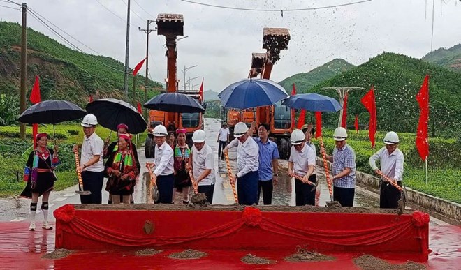 Quảng Ninh tạo động lực phát triển với loạt 50 công trình, dự án