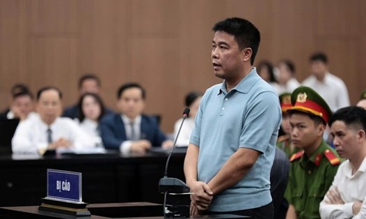 Ông chủ Tập đoàn Phúc Sơn - Nguyễn Văn Hậu tại phiên tòa vụ án liên quan đến các cựu quan chức tỉnh Vĩnh Phúc (cũ). Ảnh: N.Anh