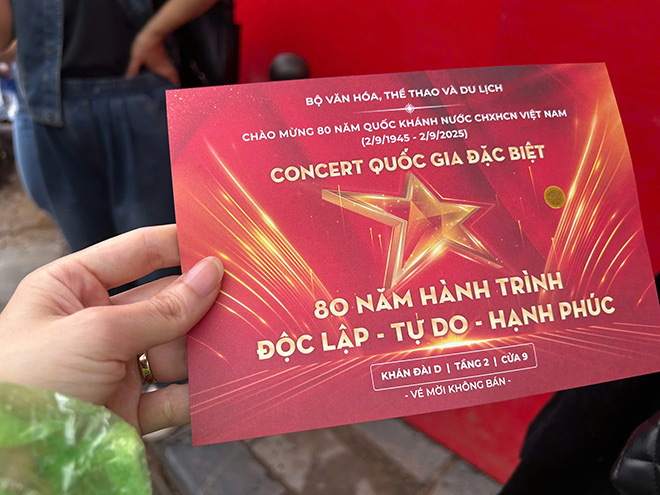 Free tickets for the national concert "80 years of independence - freedom - Happiness". Photo: Quynh An