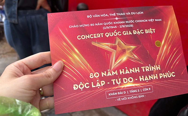 Free tickets for the national concert "80 years of independence - freedom - Happiness". Photo: Quynh An