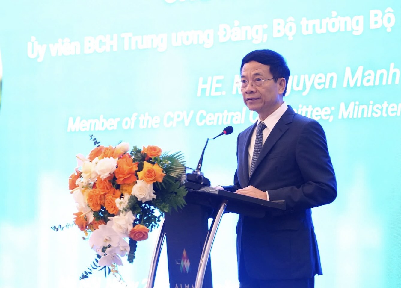 Minister Nguyen Manh Hung: "Not mastering technology means no sovereignty"