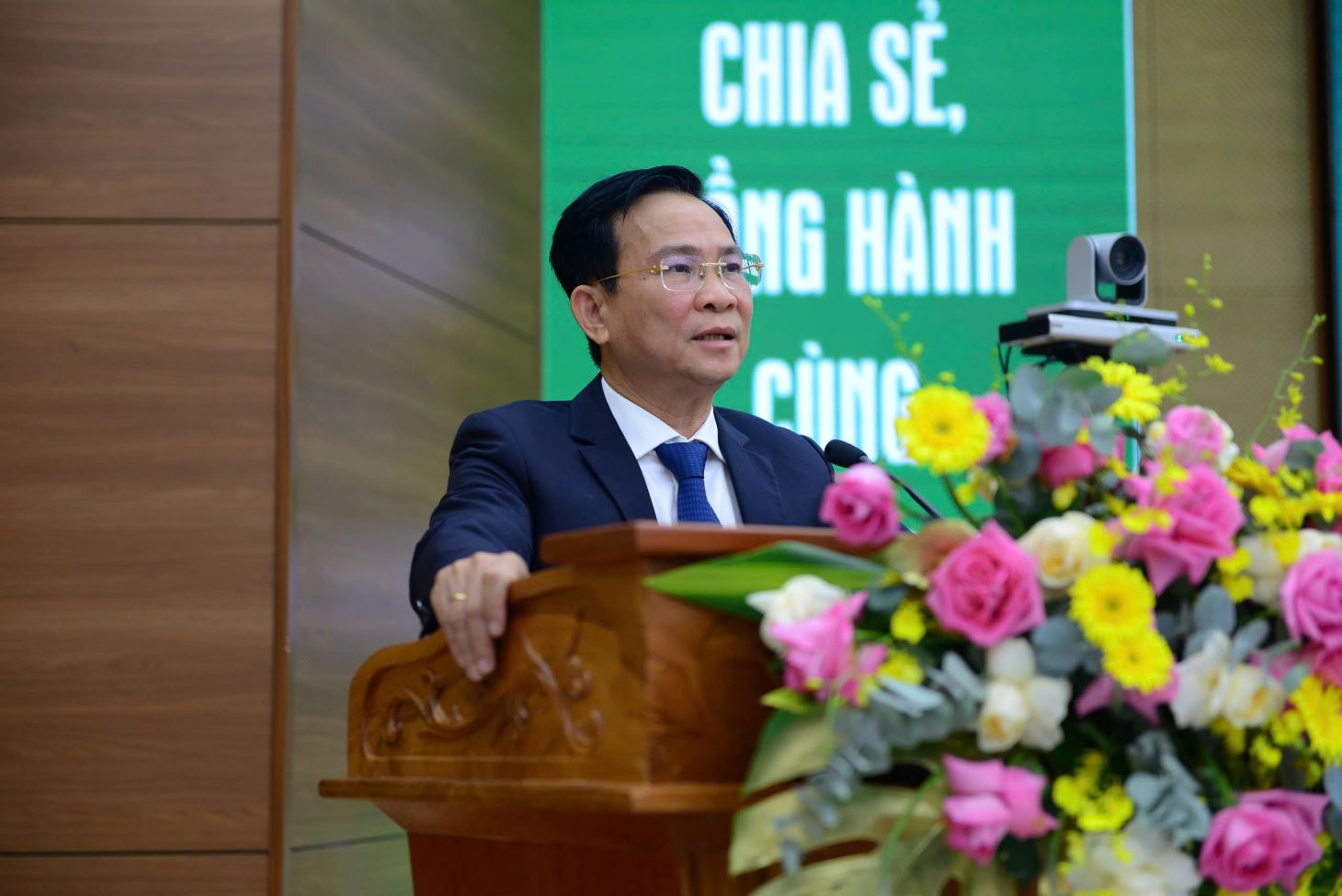 Ong Ho Van Muoi- Chu tich UBND tinh Lam Dong phat bieu tai hoi nghi. Anh: Lam Hong