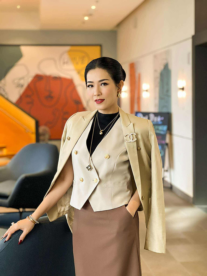 Dien vien Yen Nhi trong phim “Bong cua thi thanh“. Anh: Nhan vat cung cap