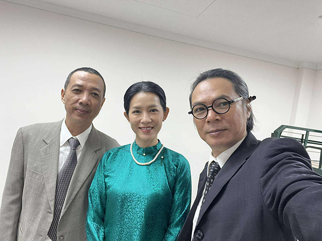 Yen Nhi ben canh nghe si Tran Luc, Mai The Hiep cung dong trong phim “Mua do“. Anh: Nhan vat cung cap