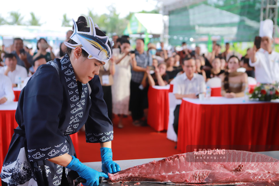 Dau bep trinh dien ky thuat mo, phile ca ngu. Anh: Hoai Phuong