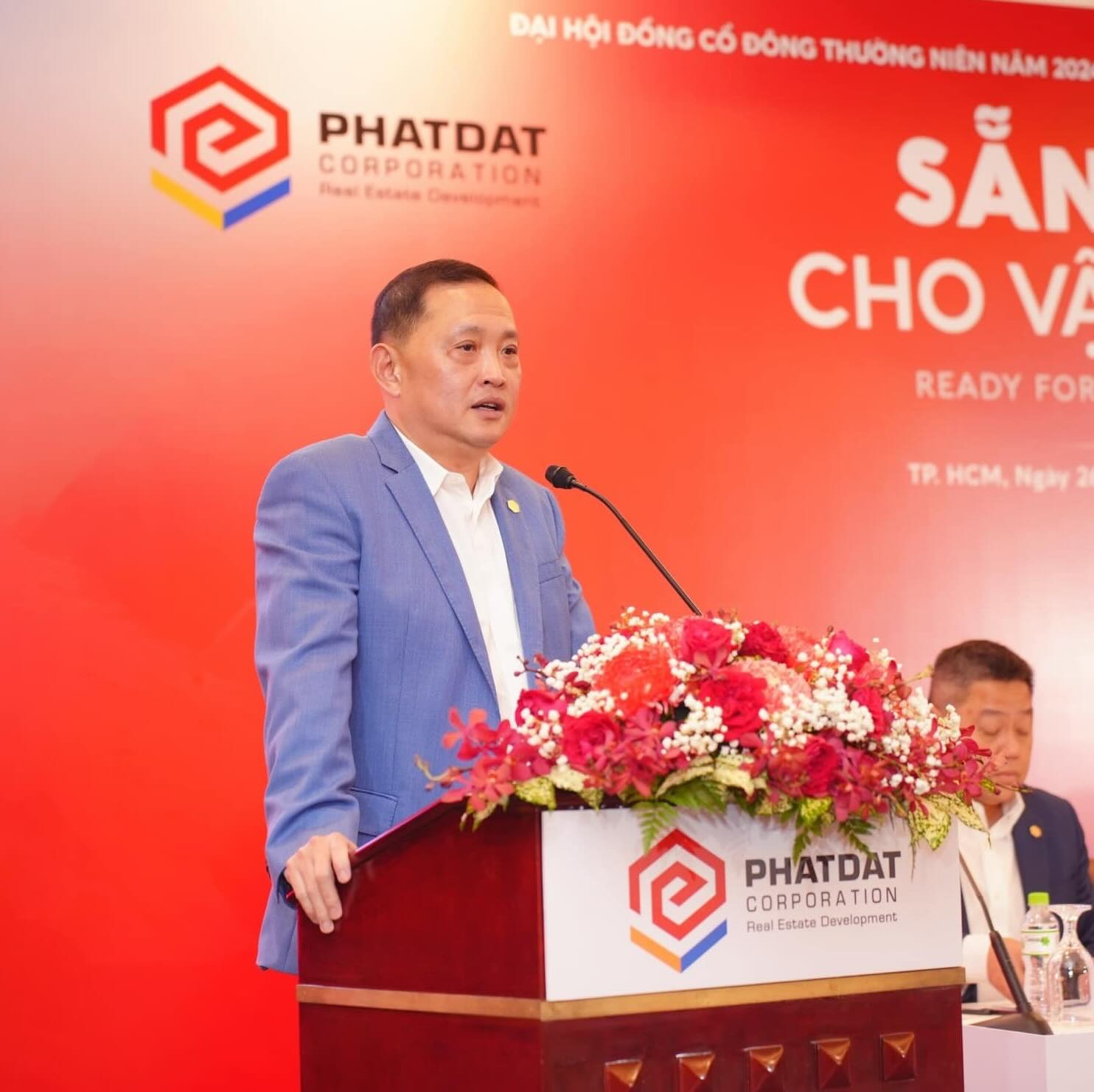 Chairman Nguyen Van Dat registered to sell a large number of shares. Photo: Bao Bao