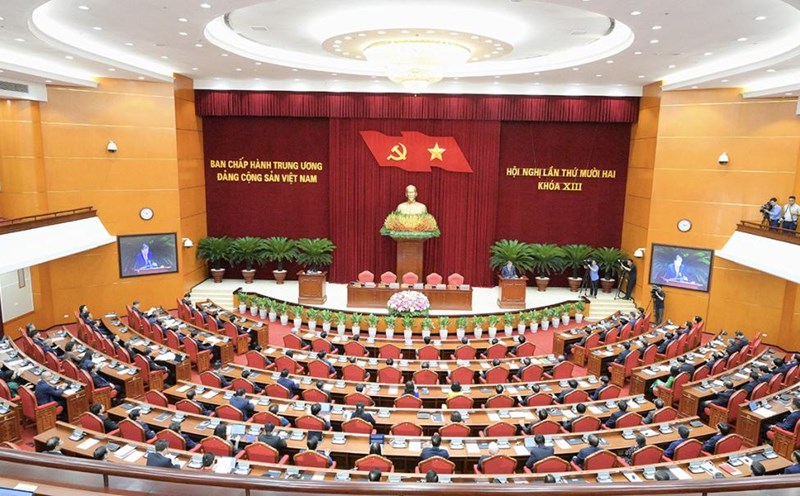 The Politburo and the Secretariat will amend and supplement regulations on personnel work and personnel evaluation. Photo: VGP