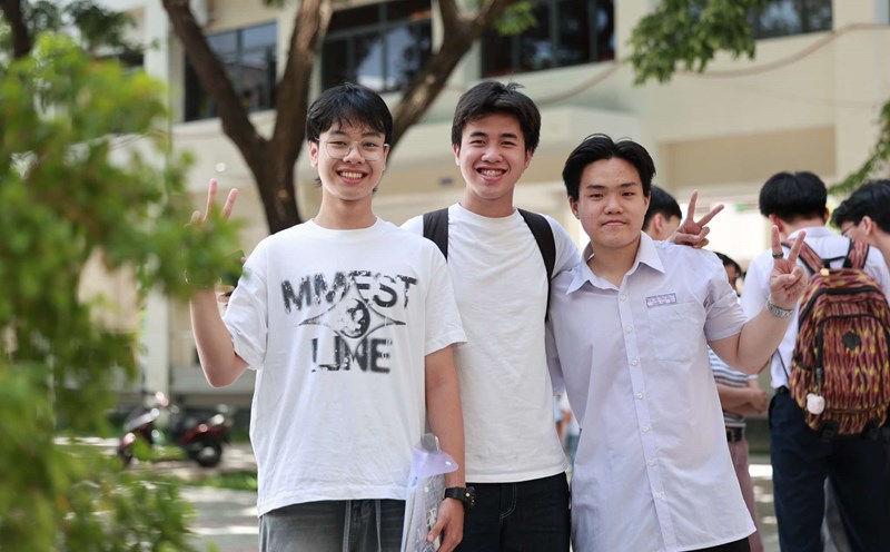 A series of universities predict university admission scores in 2025. Photo: Hai Nguyen