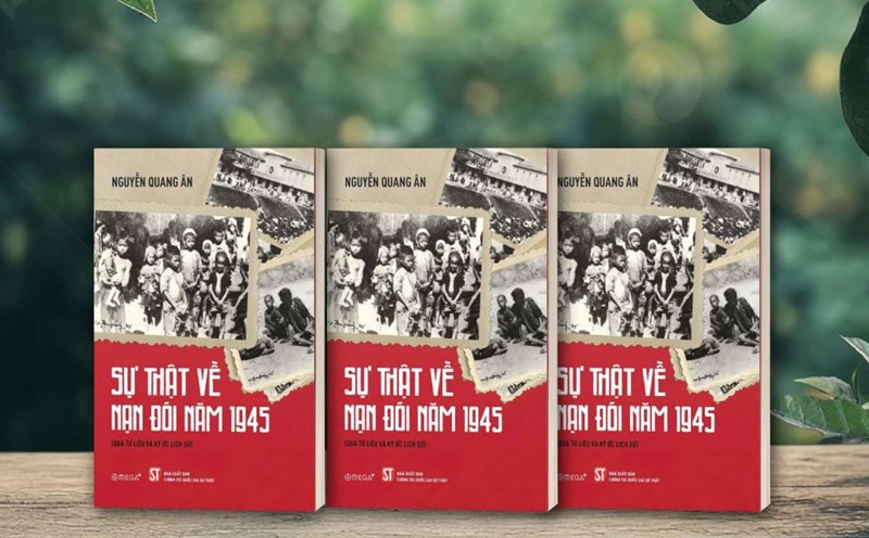 The book "The truth about hunger in 1945 (through historical documents and memories)" by historian Nguyen Quang An. Photo: Ai Van