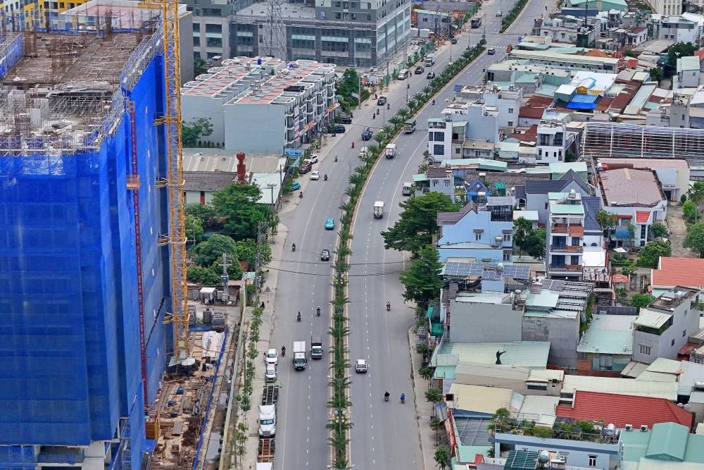 Tuyen duong co nhung doan uon luon nhin nhu dai lua. Ảnh: Anh Tu