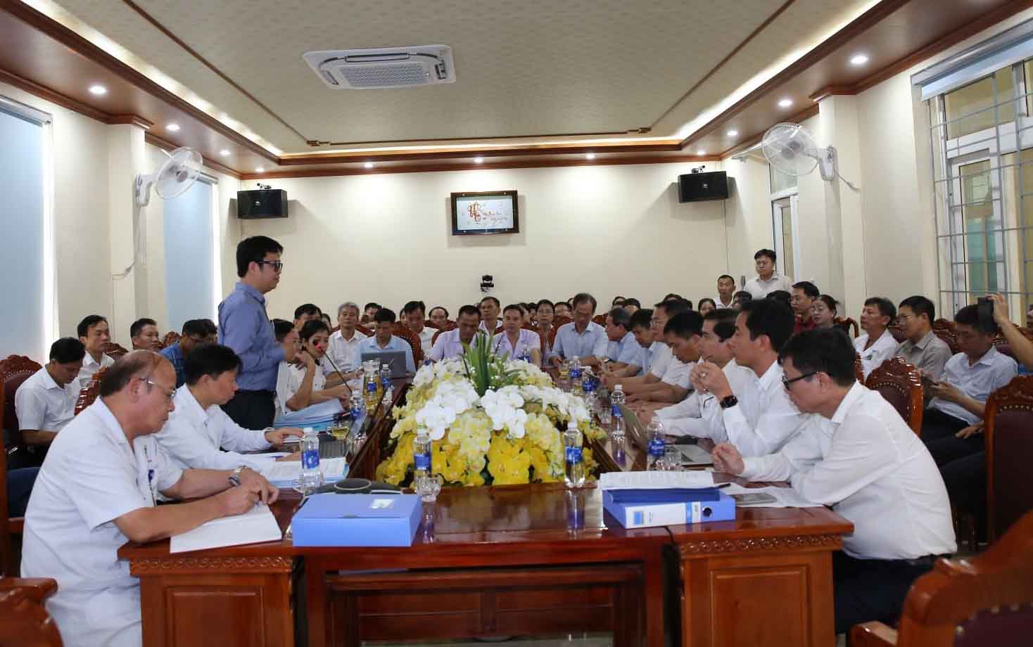 Ceremonia de anuncio de la implementacion del historial medico electronico en el Centro Medico Hong Linh. Foto: Huy Hoang.