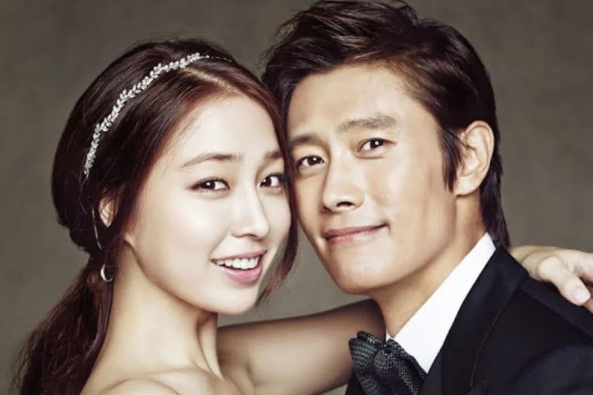 이민정 - 이병헌은 한국 연예계의 권력 있는 부부입니다. 사진: BH 엔터테인먼트