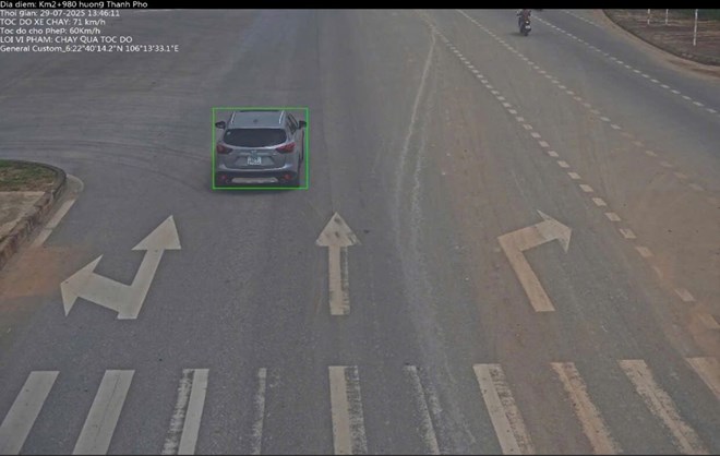 Vehiculo multado con calefaccion en Cao Bang. Foto: Policia de Cao Bang