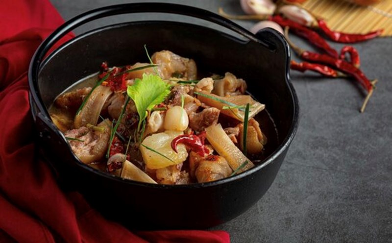 The craving for spicy foods can come from the effects of hormones. Photo: Thuy Duong