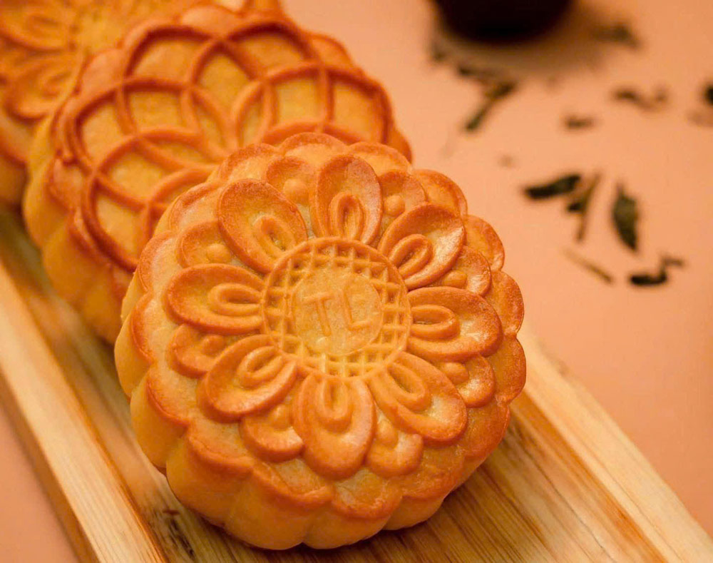 Moon cakes reduce Thanh Long sugar. Photo: Provided by the enterprise