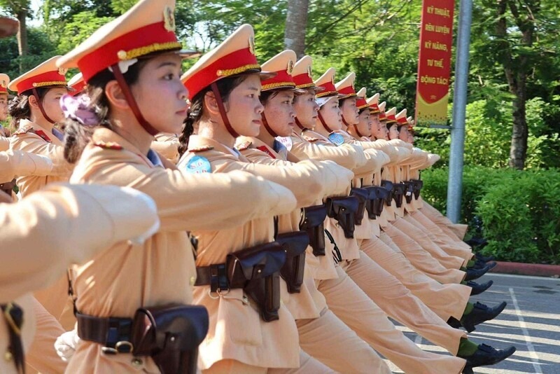 Doi hinh nu CSGT trong le tong duyet dieu binh, dieu hanh Ky niem 80 nam Cach mang Thang Tam va Quoc khanh 2.9. Anh: NVCC