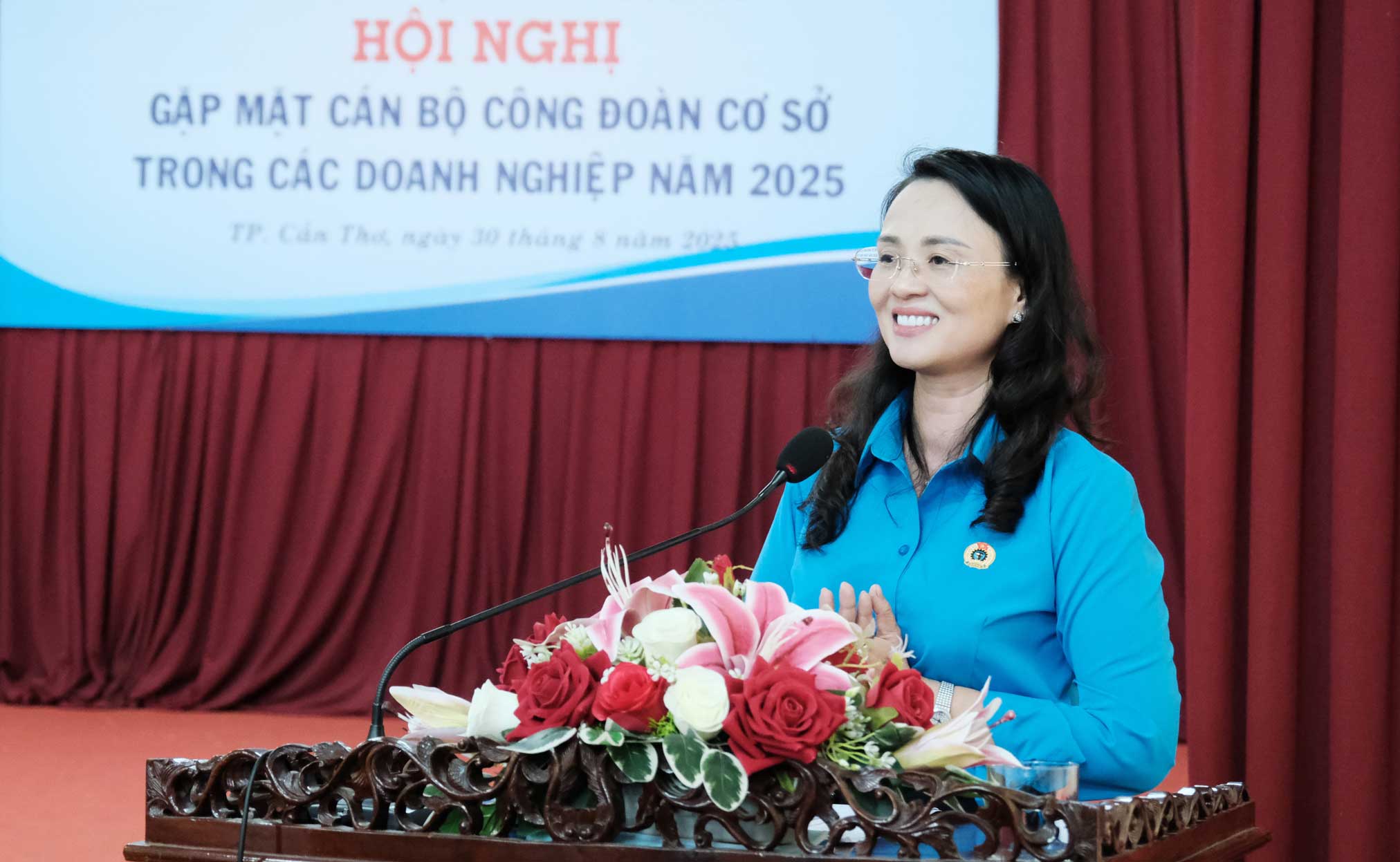 Ba Le Thi Suong Mai – Uy vien Ban Chap hanh Tong LDLD Viet Nam, Thanh uy vien, Pho Chu tich Uy ban MTTQ Viet Nam thanh pho, Chu tich LDLD TP Can Tho - phat bieu. Anh: My Ly