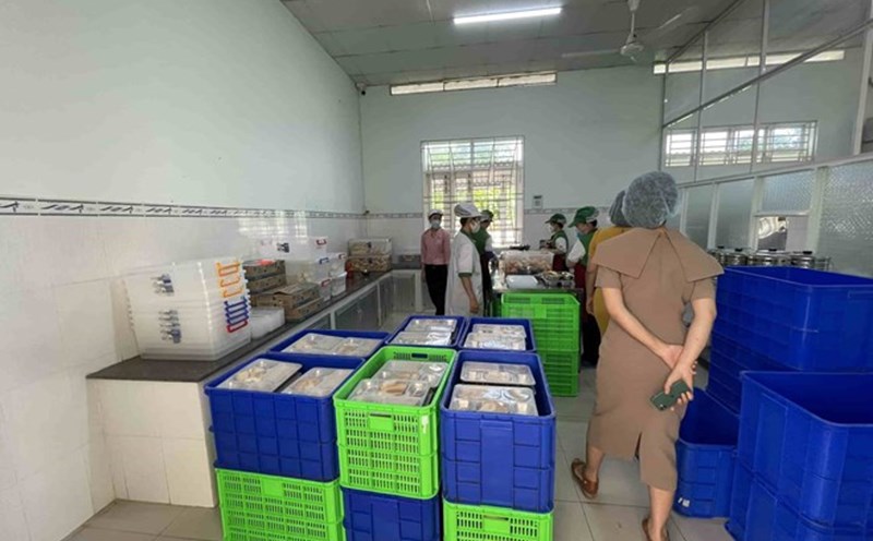 School meals providers in Khanh Hoa will have criteria on capacity, experience... Photo: Huu Long