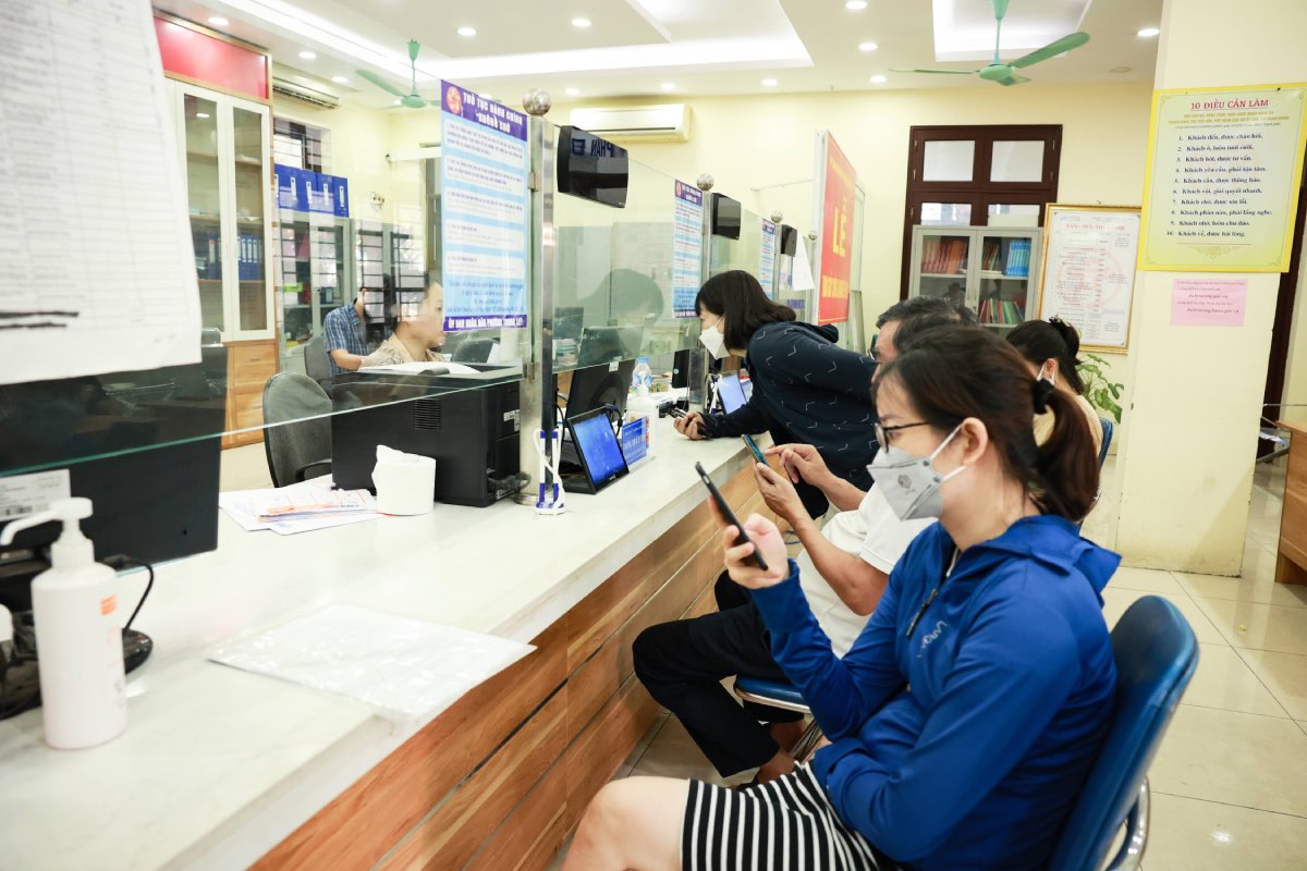 The Ministry of Home Affairs guides the handling of policies for contract workers and civil servants after the merger. Photo: Hai Nguyen