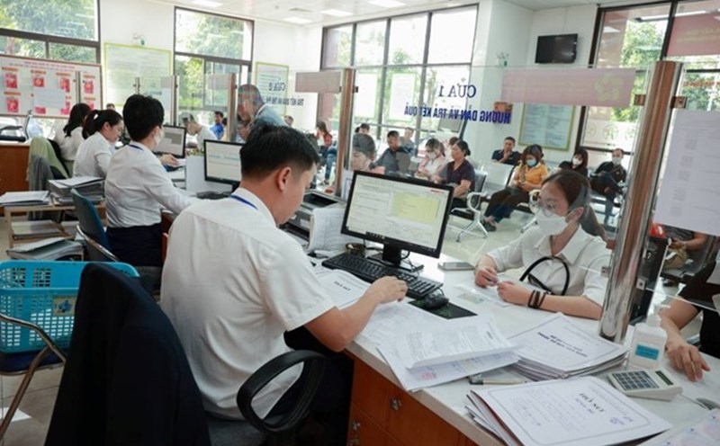 Information related to the retirement regime of cadres, civil servants and public employees after the merger has received much attention from readers. Photo: Hai Nguyen