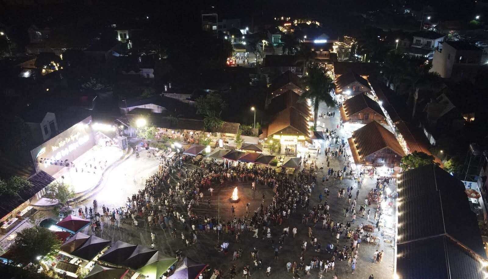 Pho di bo Moc Chau se dien ra nhieu hoat dong trong dip nghi le 2.9. Anh: Viet Anh