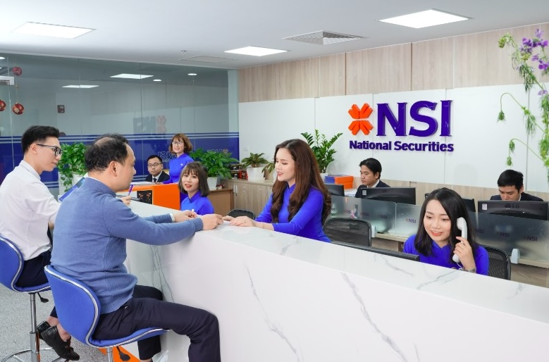 국립 증권 주식회사는 최근 많은 위반 사항으로 인해 UBCKNN으로부터 처벌을 받았습니다. 사진: 출처 NSI