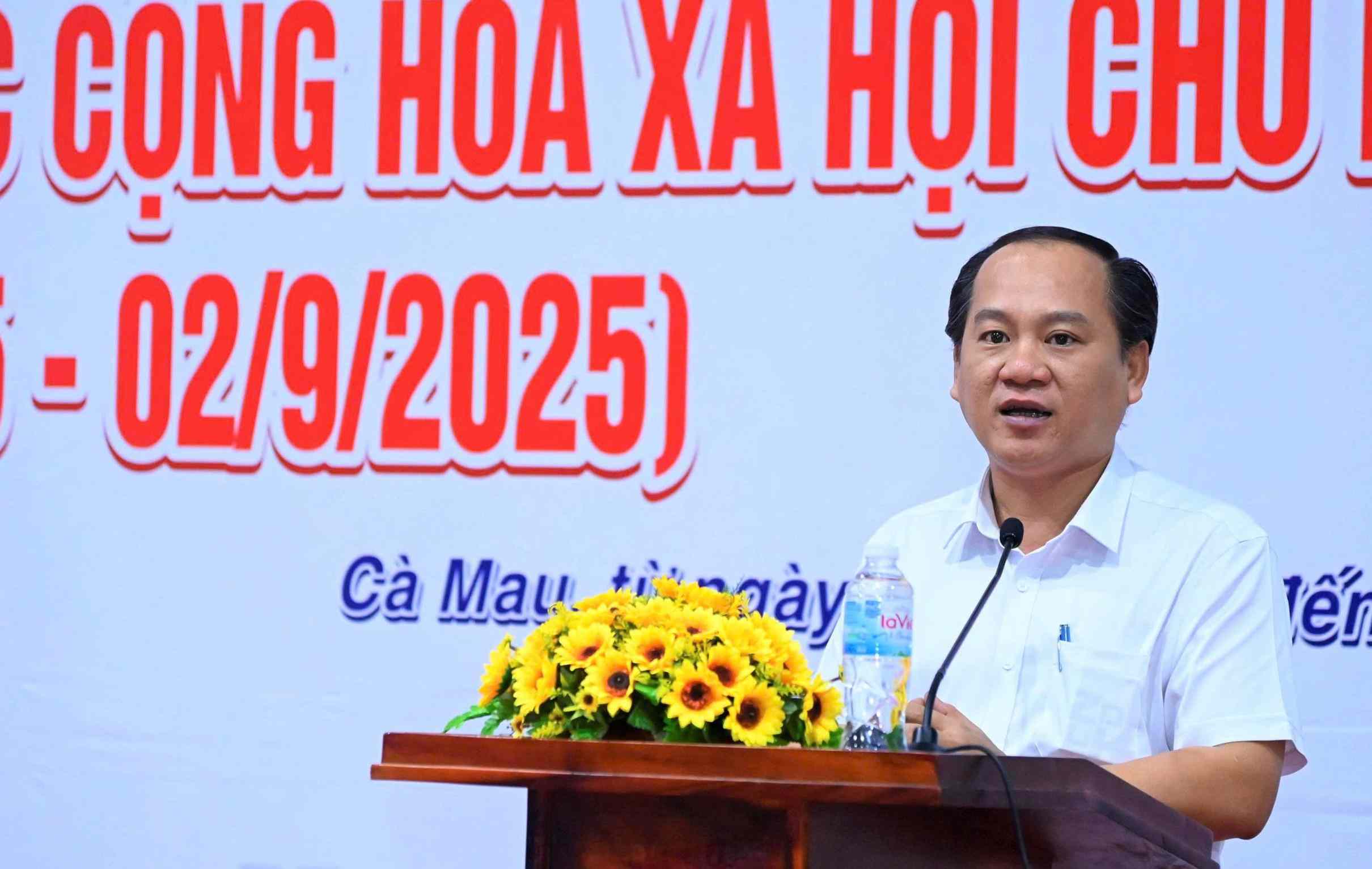 Ong Nguyen Chi Cong, Pho giam doc So Van hoa - The thao va Du lich tinh Ca Mau phat bieu khai mac.Anh: Van Dong