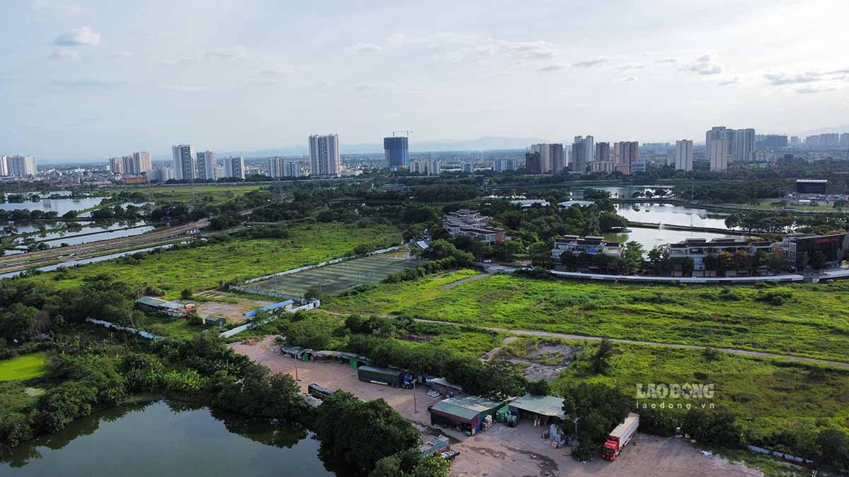 The land price list will be used for all policies, on market principles, ensuring the harmony of interests of economic sectors. Photo: Nguyen Tung.