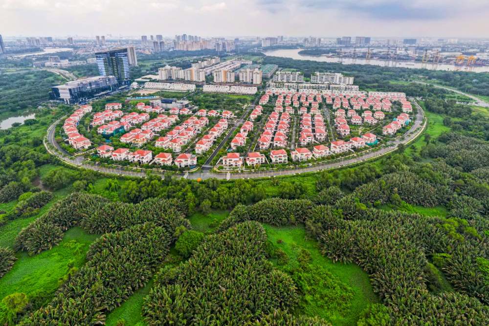 トゥーティエム新都市圏の一部のプロジェクトは、土地使用権を付与するために障害を取り除くことが検討されています。写真:Anh Tu