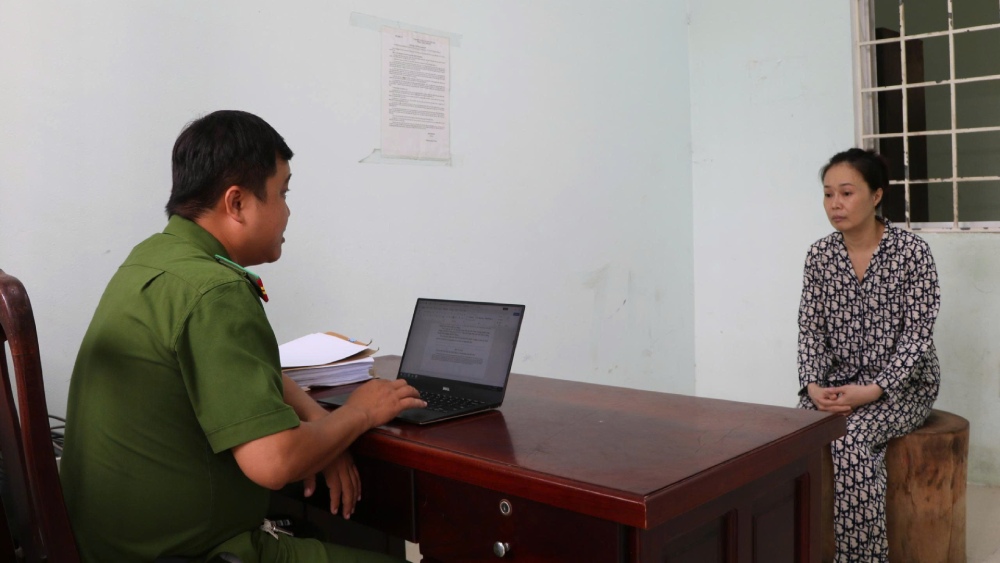 Thu is wanted for organizing illegal use of drugs. Photo: Tien Dung