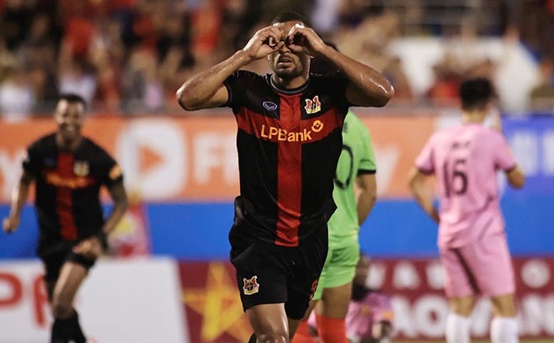 Ninh Binh FC continues to lead the V.League 2025-2026 rankings after 3 rounds. Photo: VPF