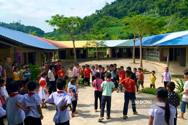 Priority teachers will have their allowances increased to 70%. Photo: Lam Thanh